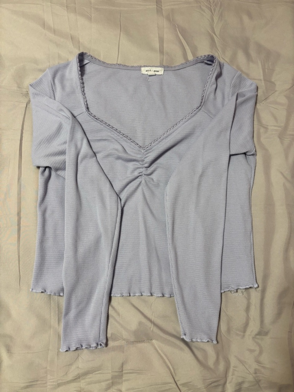 Women's Lavender Ribbed V-Neck Long Sleeve Crop Top